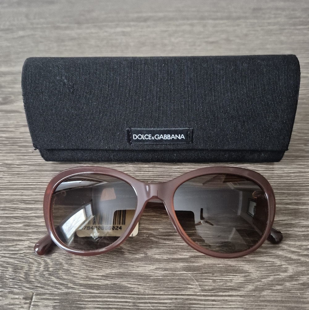 Authentic Dolce & Gabbana sunglasses Gold rose detail on arms